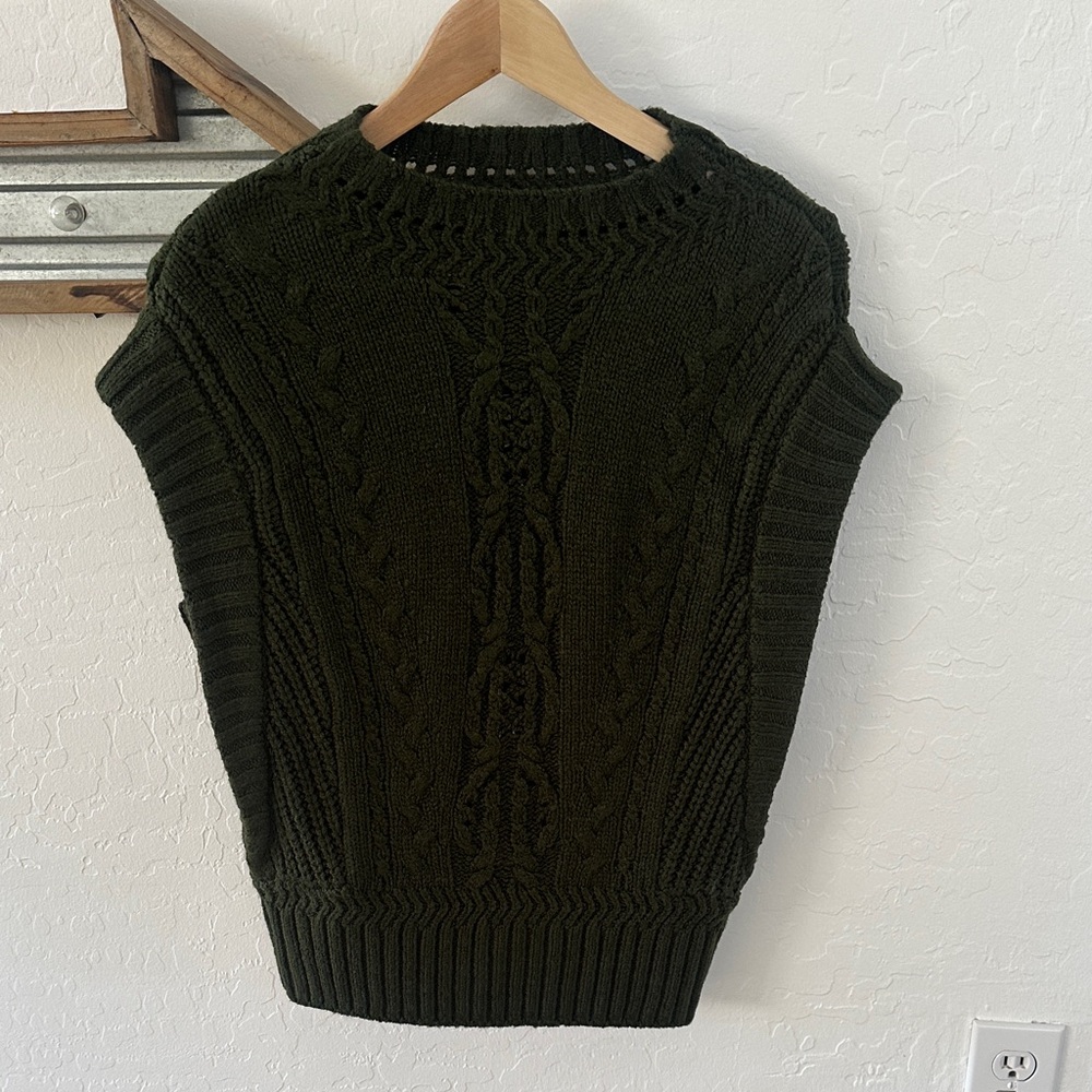 Wit and wisdom Olive Green Cable Knit Sweater Vest